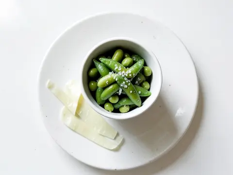 Edamame with salt